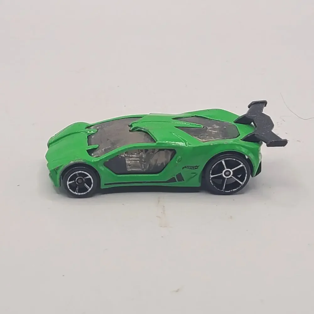 Hot Wheels Green Impavido 1 1:64 Scale Diecast Toy Car